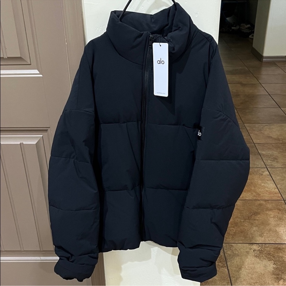 ALO Yoga Black Women's Puffer Jacket oversized - Picture 8 of 16
